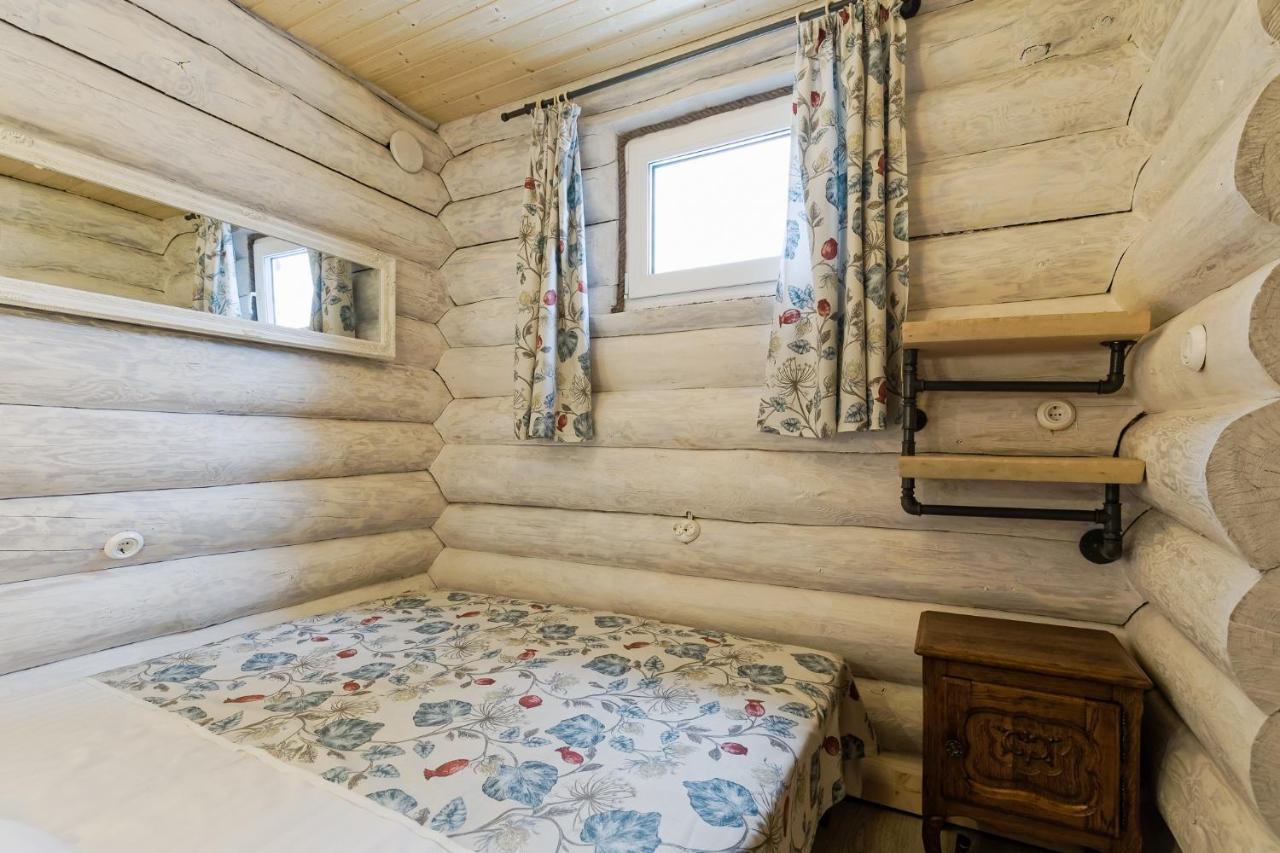 Koru Cottage Laagri Exteriör bild